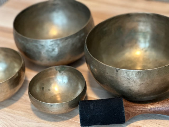 The Living Tone of Metal Singing Bowls