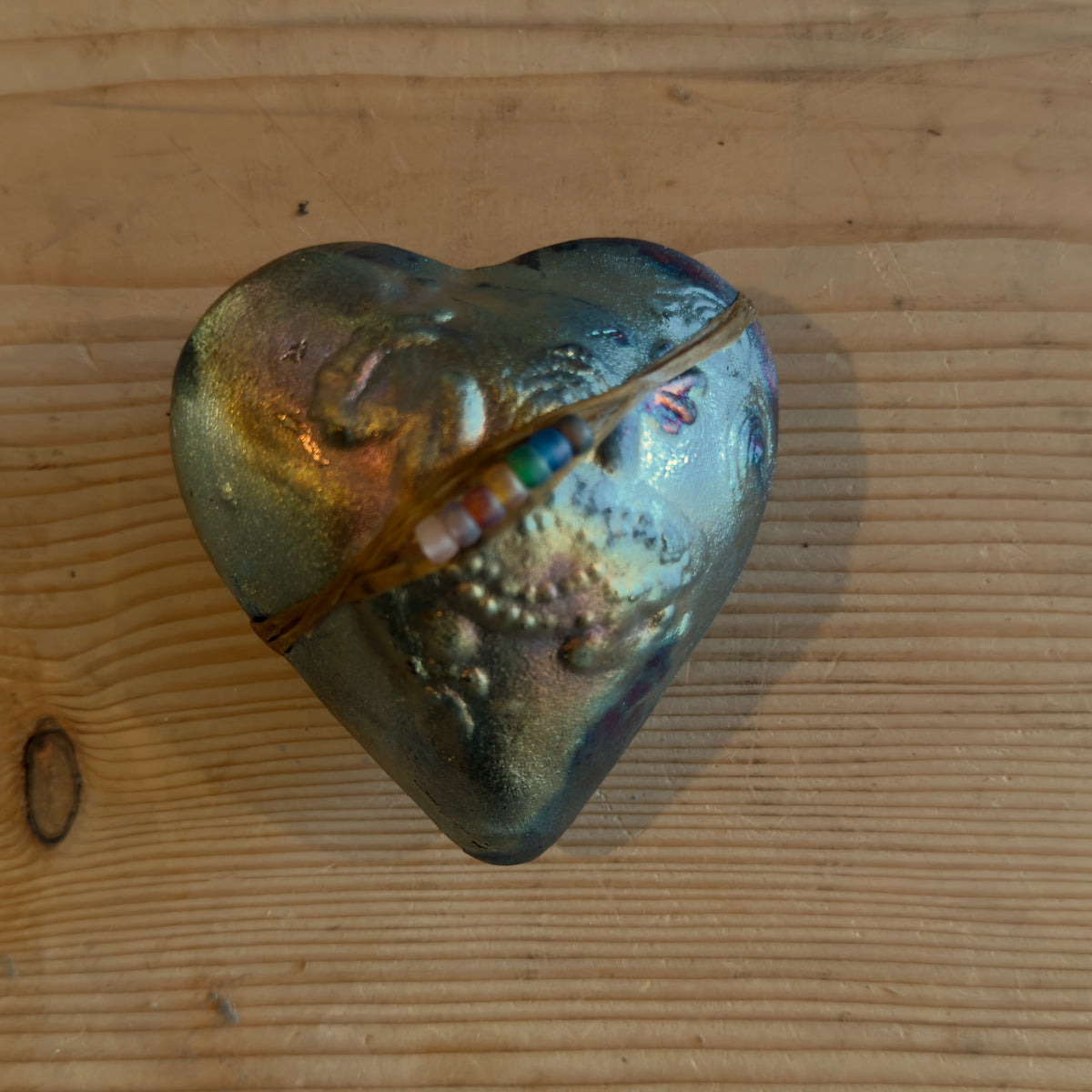 Clay Heart Rattle - Frog | Sunreed – Sunreed™ Instruments